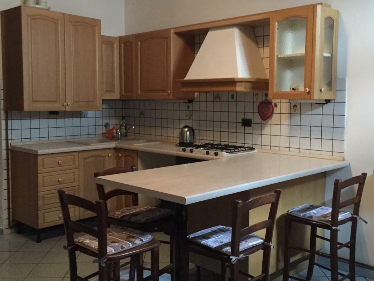 קומו Casa Vacanze Il Cortile Da Manu, Maggy&Hope מראה חיצוני תמונה